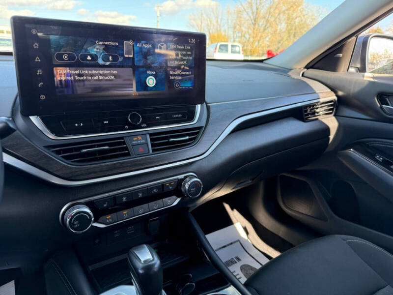 2023 Nissan Altima 2.5 SV