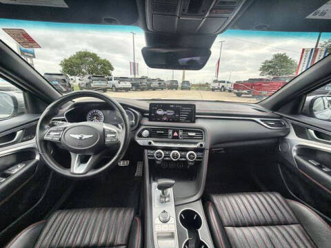 2023 Genesis G70