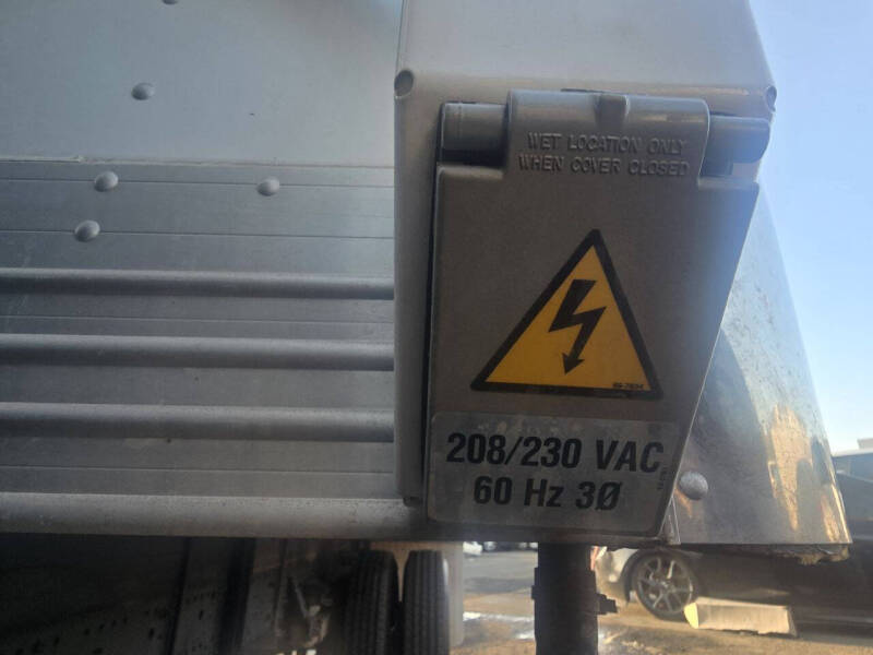 2006 Isuzu NPR