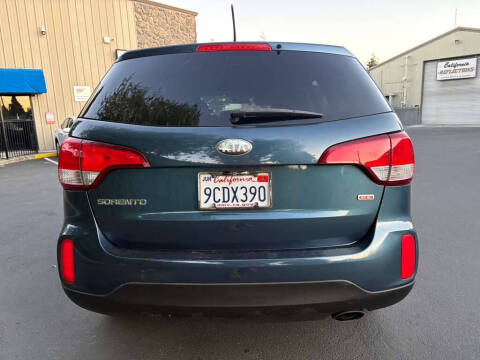 2014 Kia Sorento LX