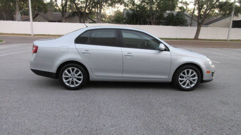 2010 Volkswagen Jetta Limited Edition photo 6