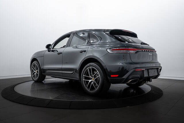 2025 Porsche Macan