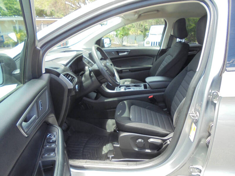 2024 Ford Edge SE