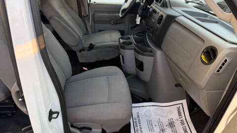 2011 Ford E-Series E-350 SD XL