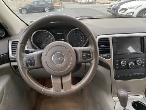 2011 Jeep Grand Cherokee Laredo