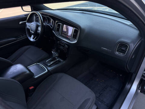 2017 Dodge Charger SXT