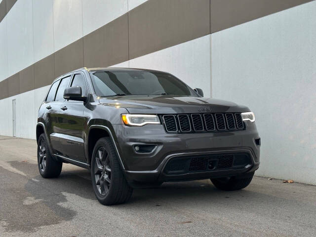 2021 Jeep Grand Cherokee for sale at Phoenix Motor Co in Romulus, MI