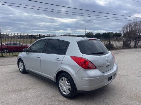2010 Nissan Versa 1.8 S