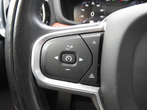 2022 Volvo S60 B5 Momentum