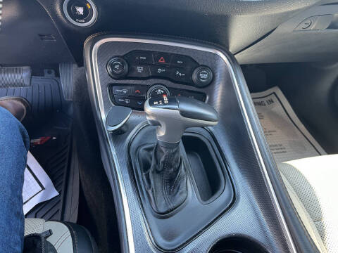 2015 Dodge Challenger SXT Plus