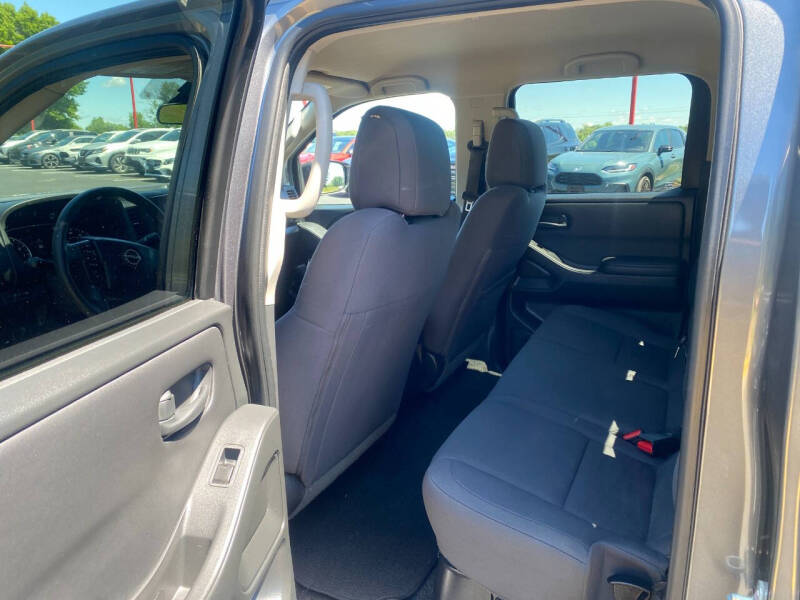 2022 Nissan Frontier S