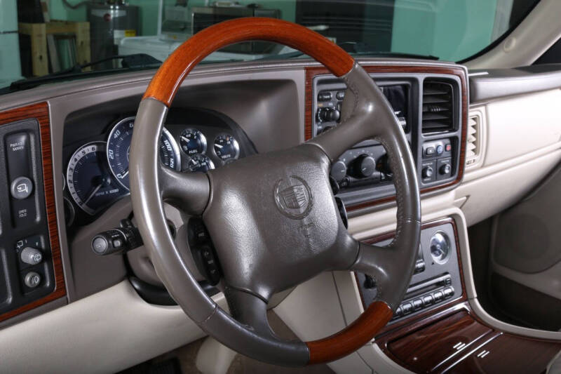 2002 Cadillac Escalade