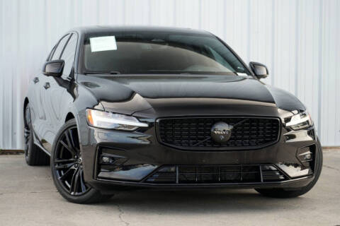 2024 Volvo S60 B5 Plus Black Edition