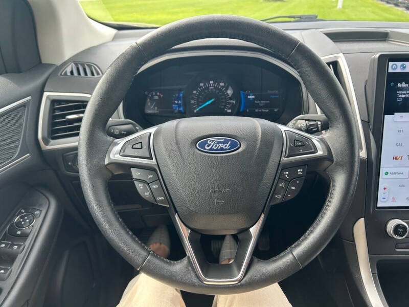 2022 Ford Edge SEL