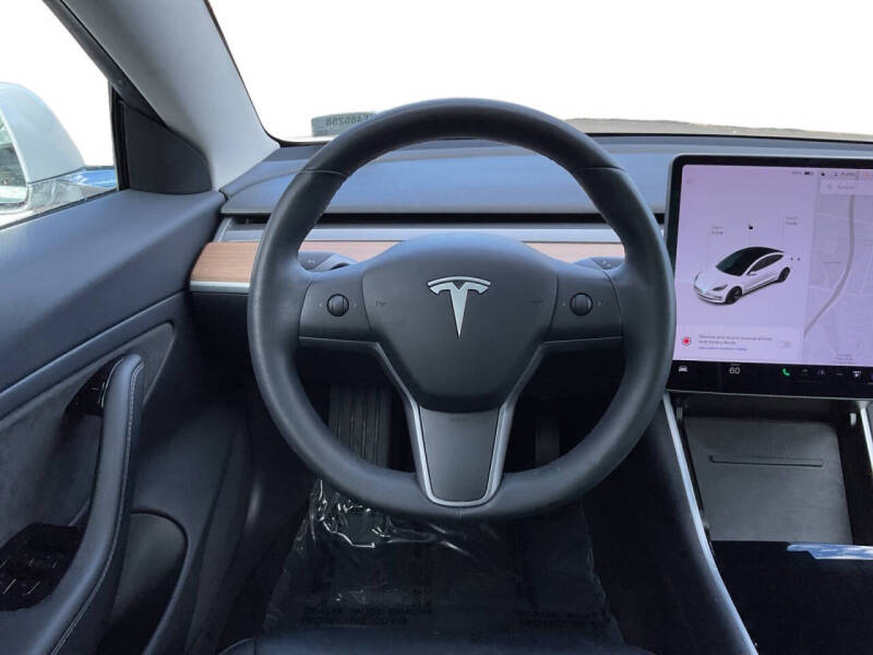2019 Tesla Model 3 Mid Range