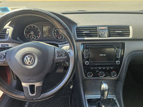2015 Volkswagen Passat 1.8T SE