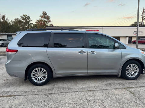 2012 Toyota Sienna