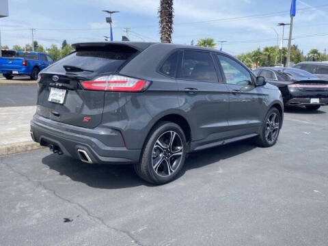 2021 Ford Edge ST