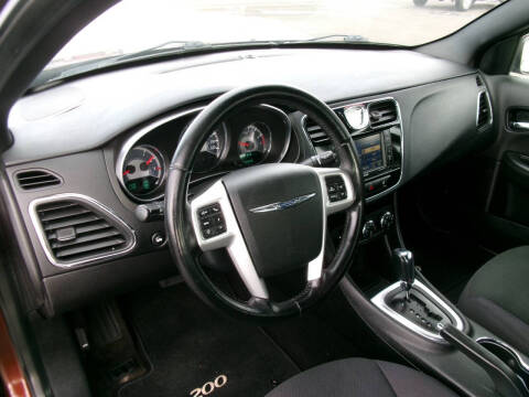 2012 Chrysler 200 Touring