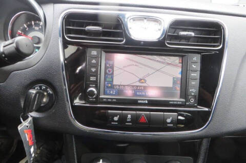 2013 Chrysler 200 Limited