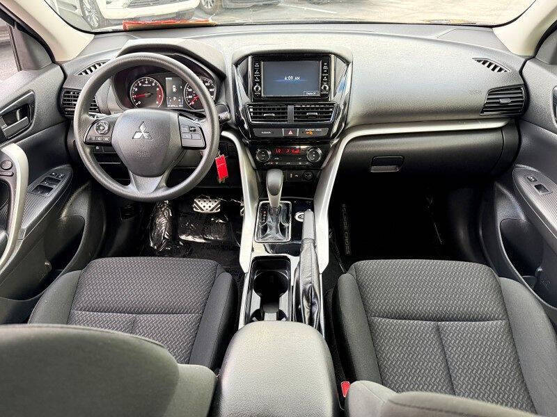 2022 Mitsubishi Eclipse Cross ES