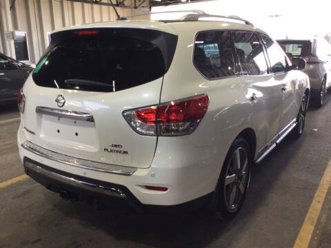 2015 Nissan Pathfinder S