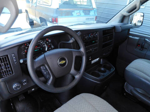 2017 Chevrolet Express LT 3500