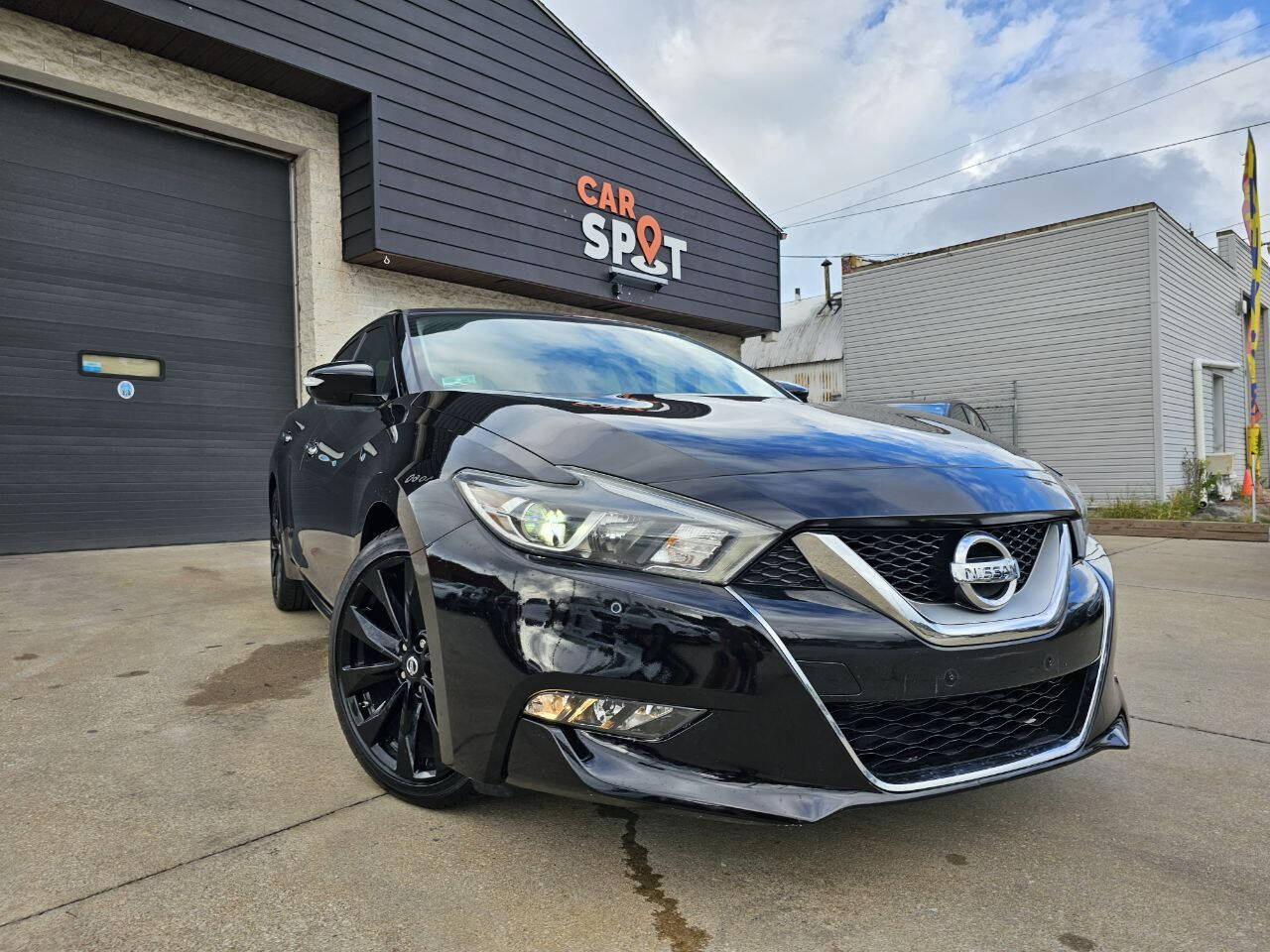 used 2017 nissan maxima sr