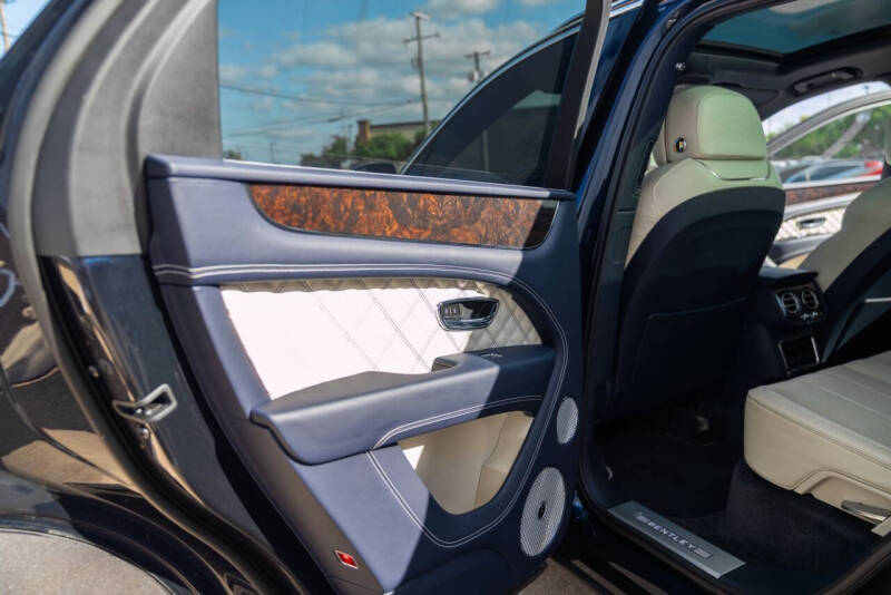 2021 Bentley Bentayga V8