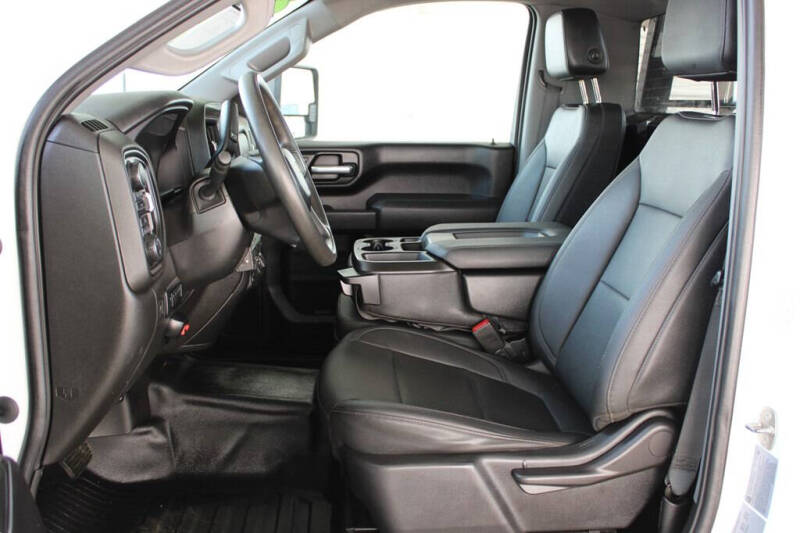 2023 Chevrolet Silverado 3500HD CC