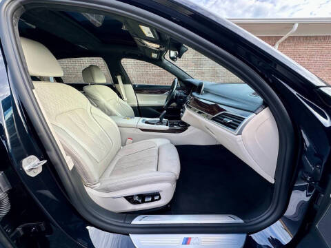 2017 BMW 7 Series 740i