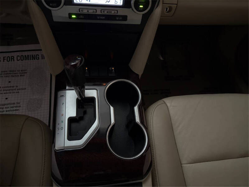 2014 Toyota Camry XLE V6