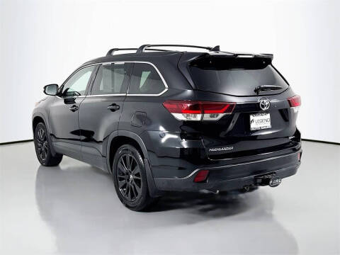 2019 Toyota Highlander SE