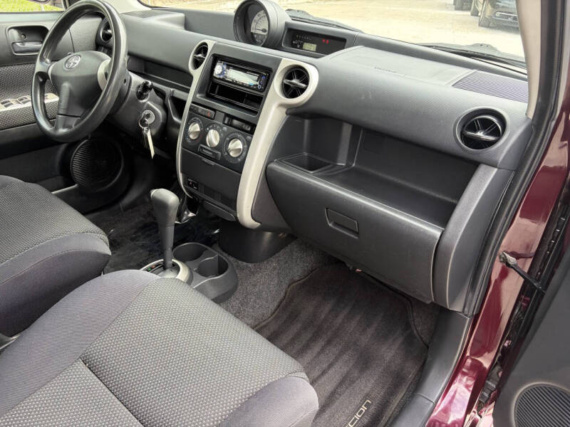 2005 Scion xB