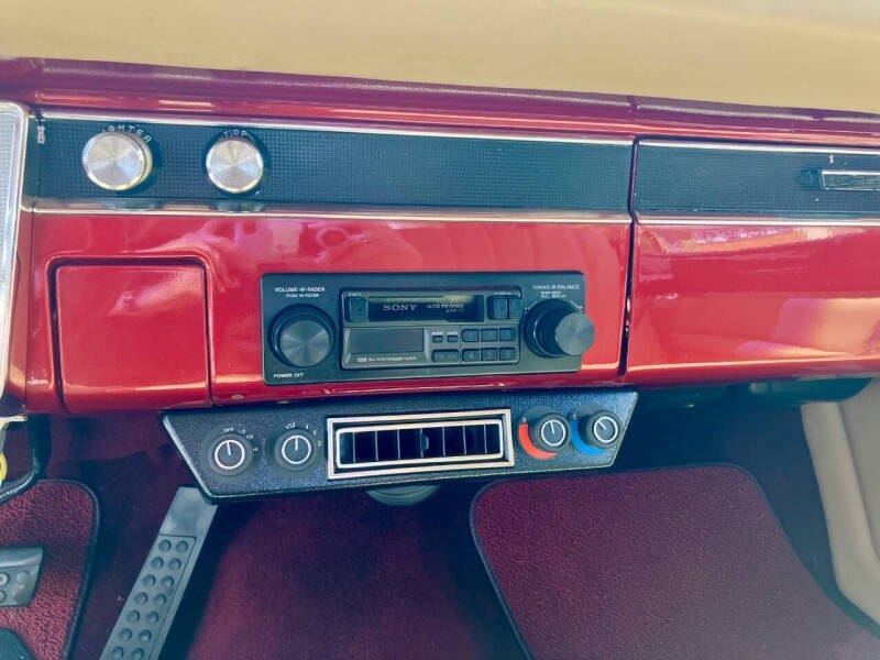 1963 Plymouth Valiant