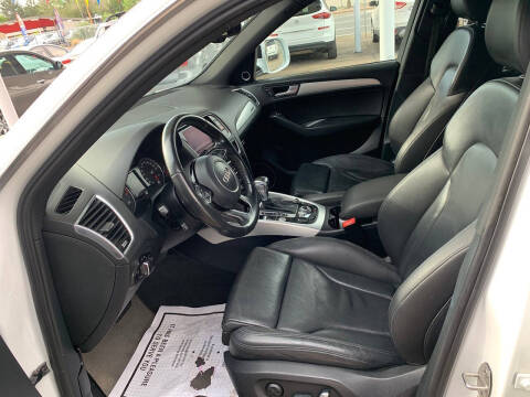 2017 Audi Q5 2.0T quattro Premium Plus