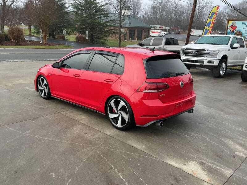 2020 Volkswagen Golf GTI SE