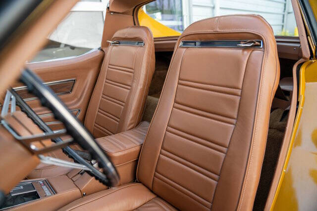 1973 Chevrolet Corvette 23