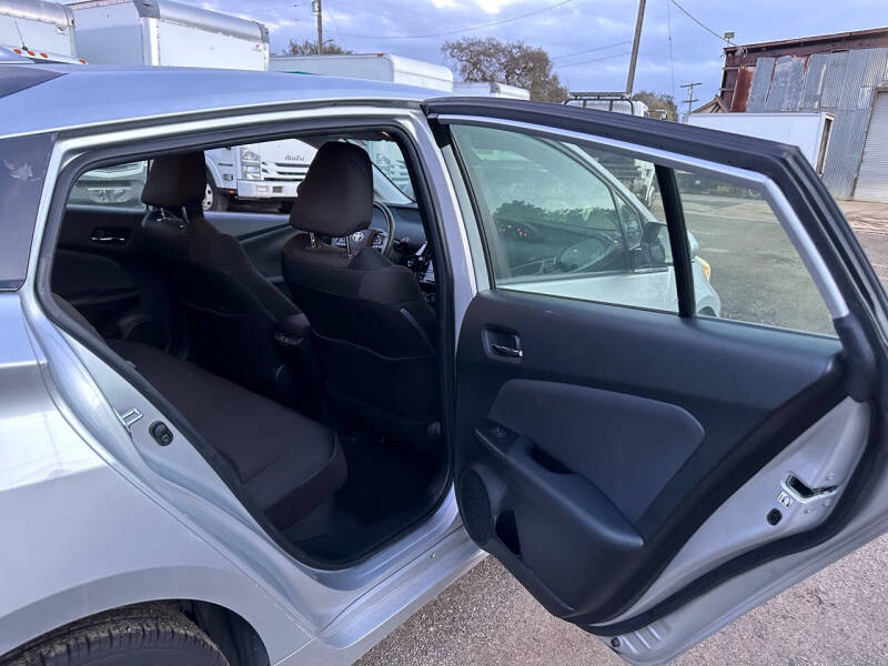 2019 Toyota Prius LE