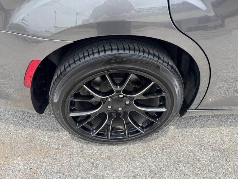 2019 Chrysler 300 Touring