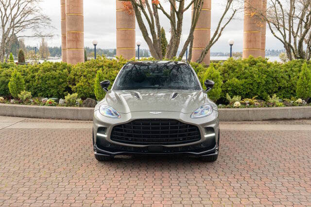 2026 Aston Martin DBX 707