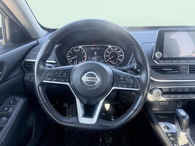 2022 Nissan Altima 2.5 SR