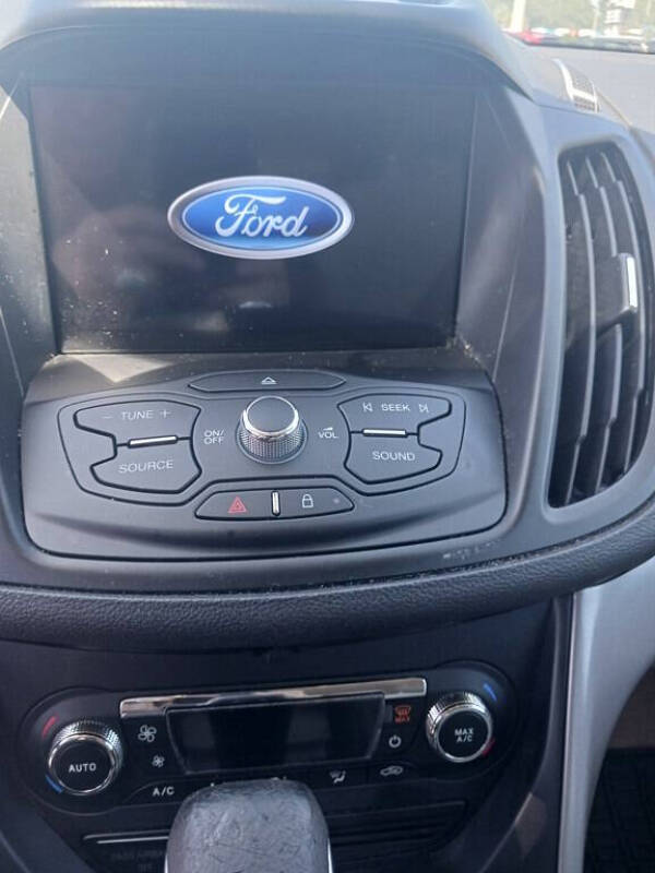 2016 Ford Escape SE