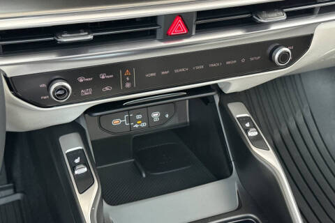 2025 Kia Sorento Hybrid EX