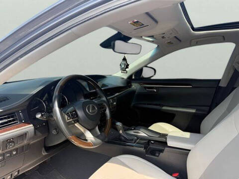 2017 Lexus ES 350