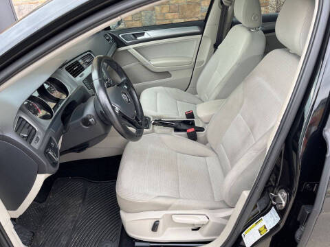 2016 Volkswagen Golf