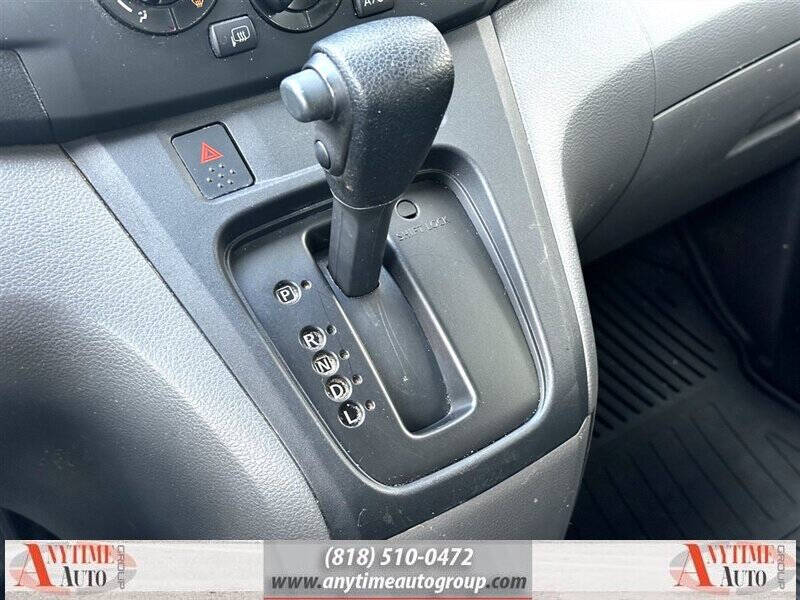 2020 Nissan NV200 SV