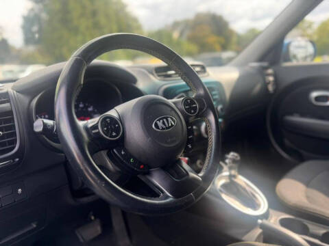 2016 Kia Soul +