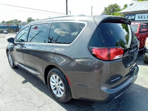 2018 Chrysler Pacifica Touring L