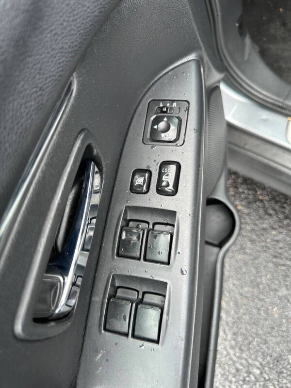 2019 Mitsubishi Outlander Sport LE